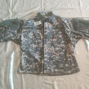 US Army ACU Digital Camo Camoflage Combat Jacket Coat Medium XX-Short NWT